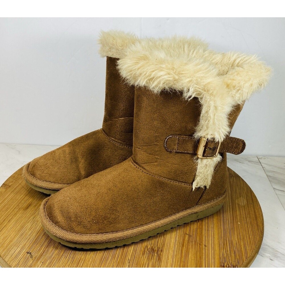 The Children's Place Girls Chalet Boots Tan Faux Fur Size 2